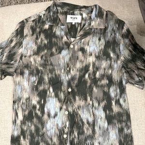 WAX London men’s pattern short sleeve button down.